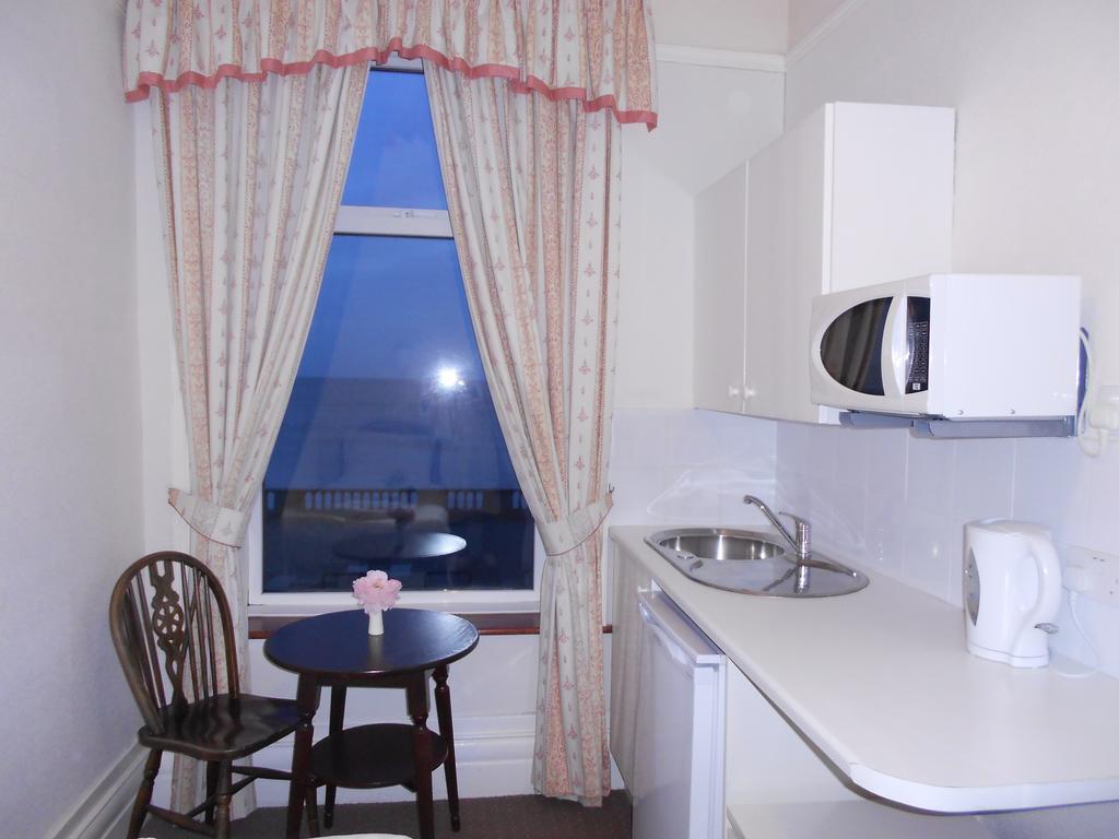 Marlborough Guest Accommodation Whitley Bay Room photo